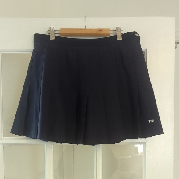 Fila Dresses & Skirts - FILA pleated mini skirt - size 12